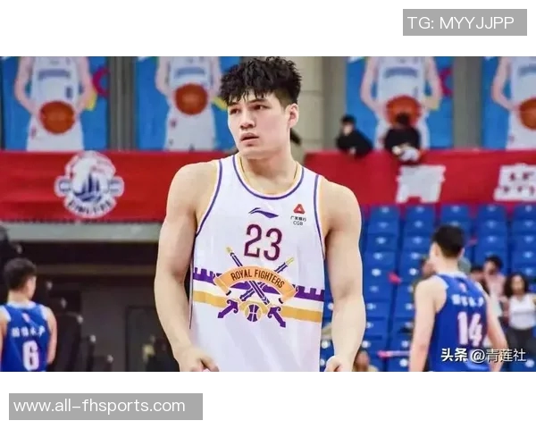 陈国豪砍下14分3前场板展现实力表示将继续努力做好自己的事情