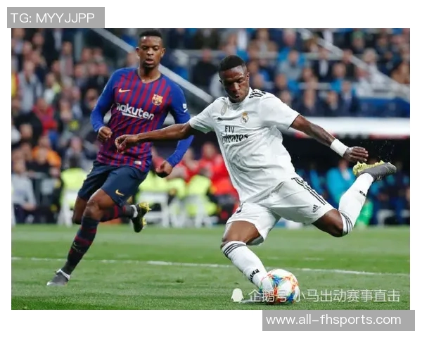 维尼修斯在伯纳乌主场再度获胜状态回暖期待持续表现出色 维尼修斯在伯纳乌主场再度获胜状态回暖期待持续表现出色