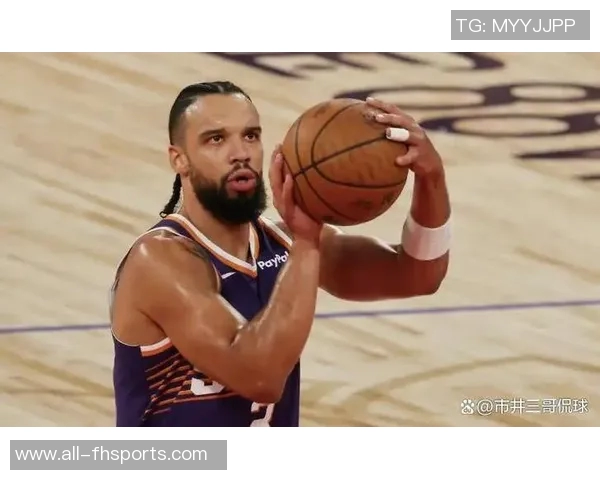 布克单骑难救主全场最高32分难阻对手逆袭第三节独得19分表现耀眼